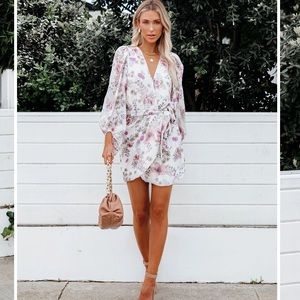 VICI avant floral balloon sleeve wrap dress
